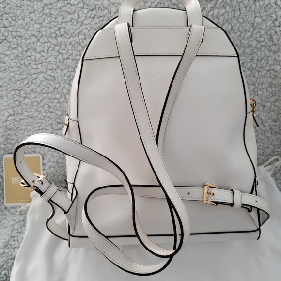 Michael Kors Rhea backpack - Picture 7 of 11